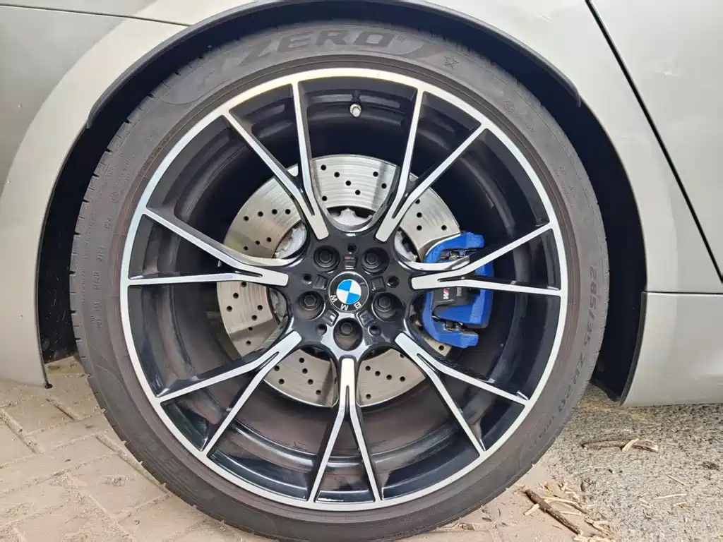 BMW M5 2020 — фото 9