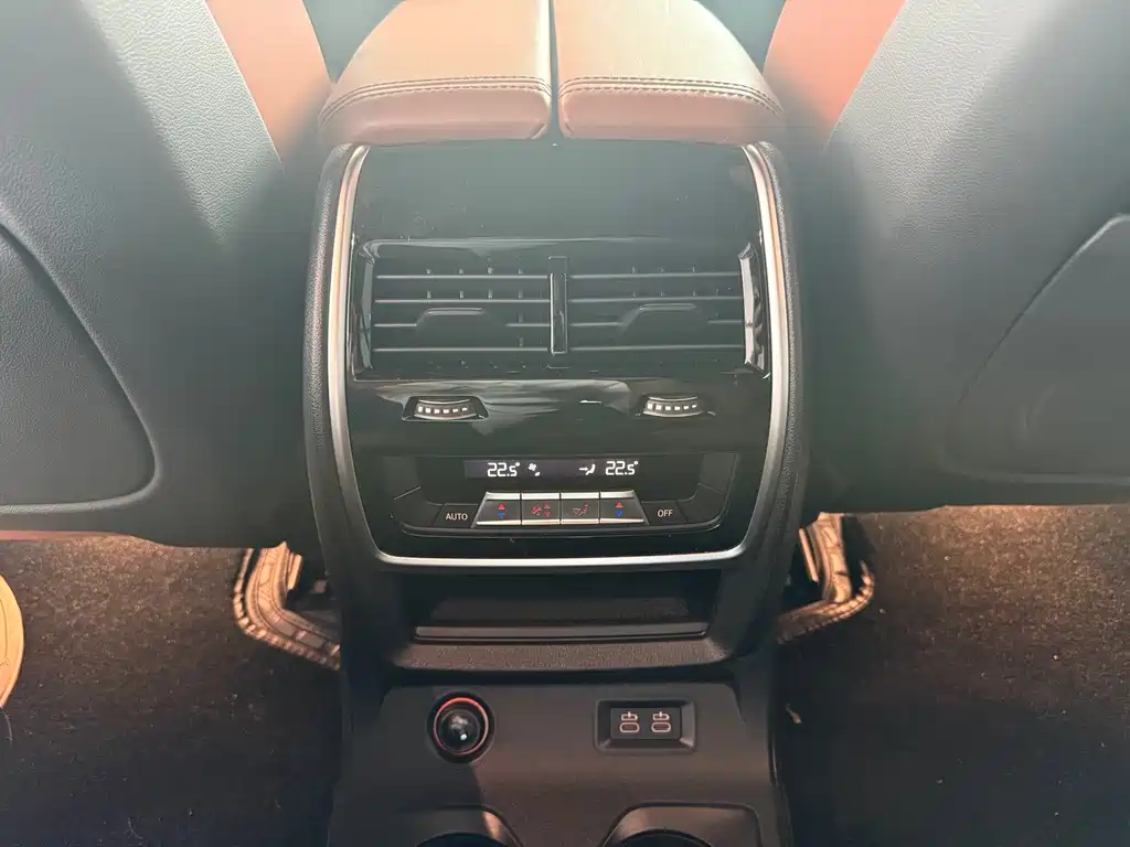 BMW X7 2021 — фото 10
