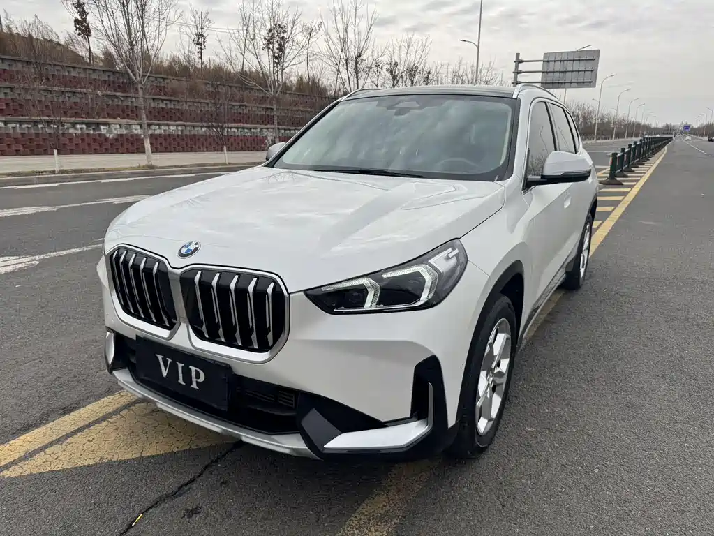 BMW X1 2023 — фото 1