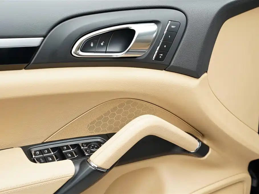 Porsche Cayenne 2014 — фото 10