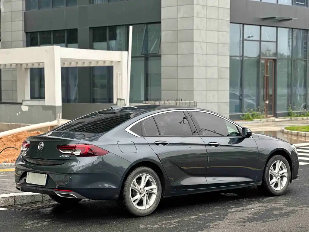 Buick Regal 2020 — фото 16
