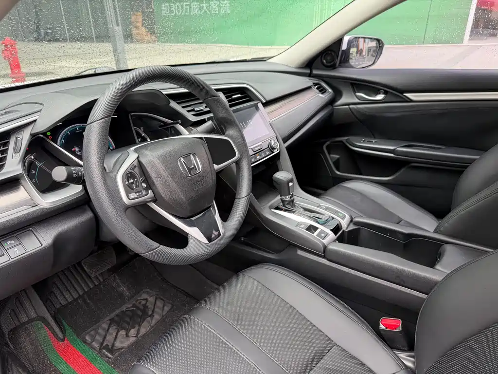 Honda Civic 2019 — фото 11