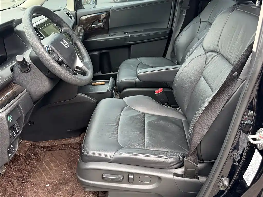Honda Odyssey 2019 — фото 14