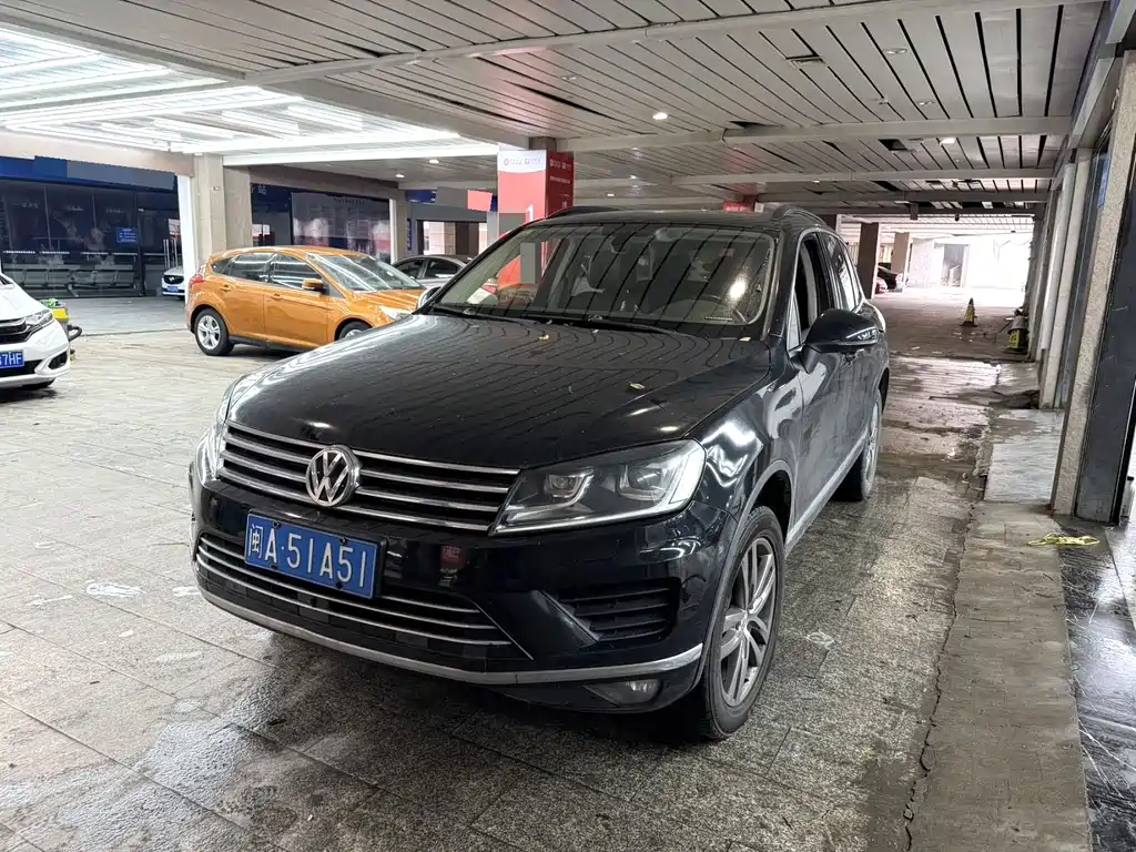 Volkswagen Touareg 2018 — фото 1