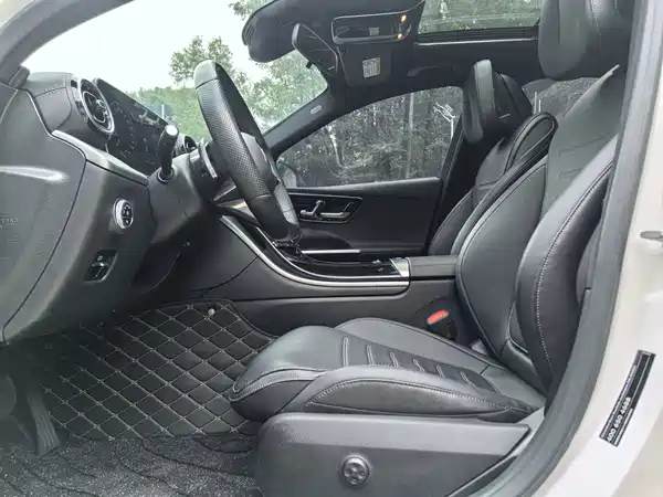 Mercedes-Benz C-Class 2022