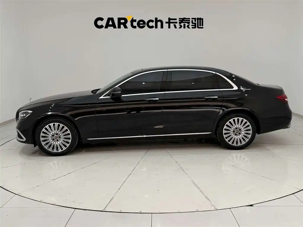Mercedes-Benz E-Class 2023 — фото 6