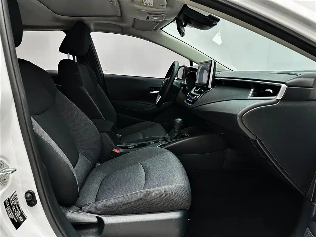 Toyota Corolla 2021 — фото 15