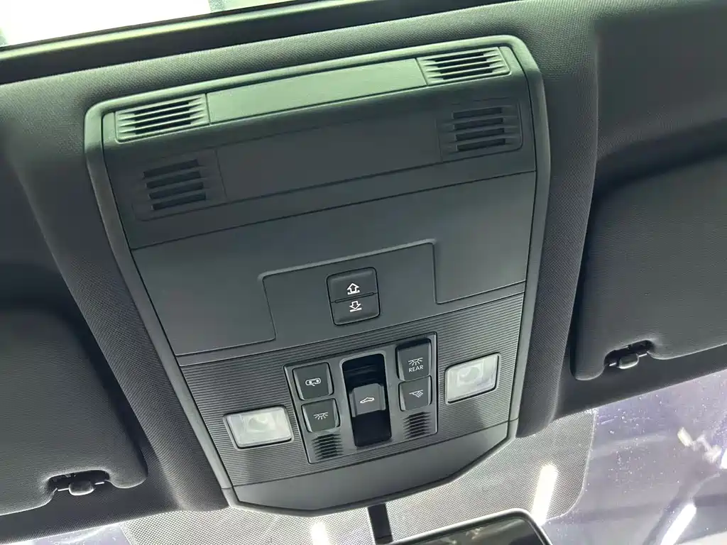 Volkswagen T-Roc 2022 — фото 16