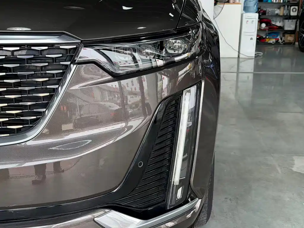 Cadillac XT6 2021 — фото 3