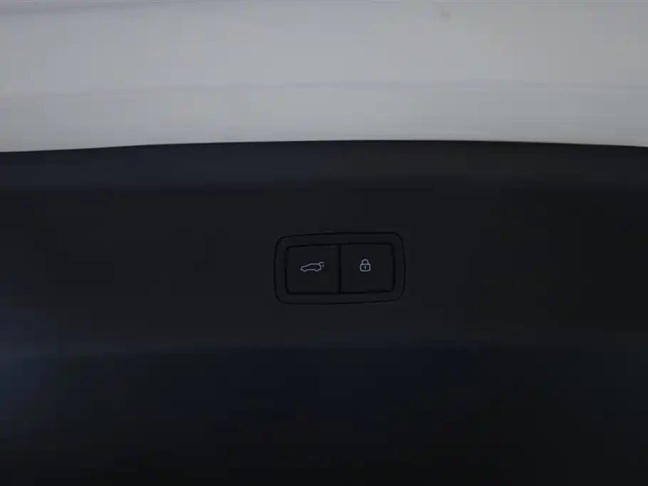 Li Auto i8 2026 — фото 10