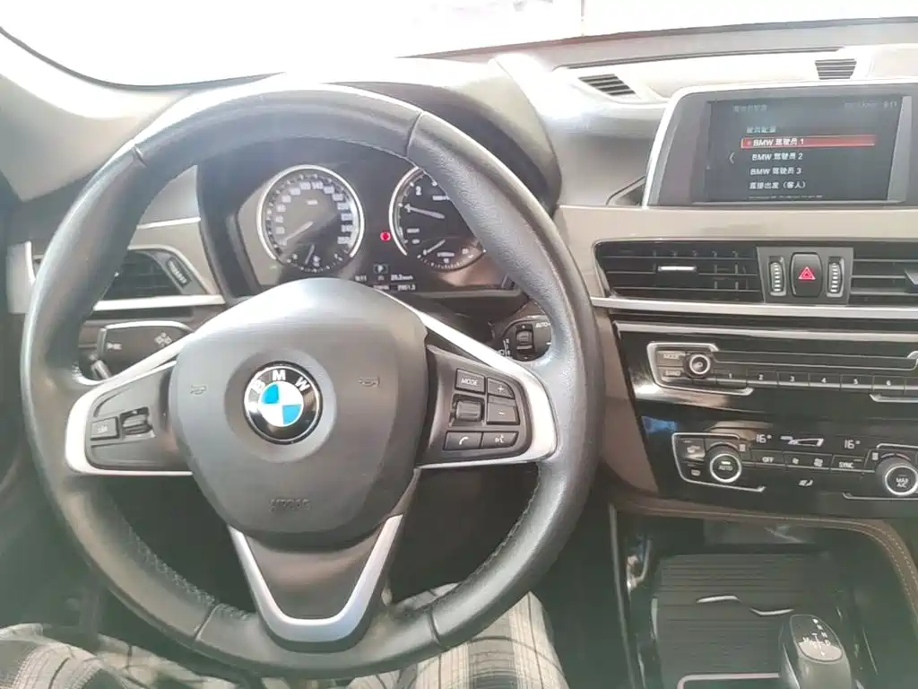 BMW X1 2019 — фото 10