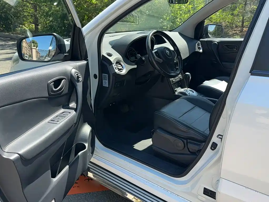 Renault Koleos 2015 — фото 15