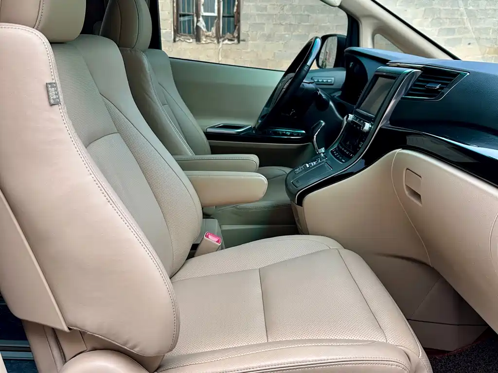 Toyota Alphard 2014 — фото 11