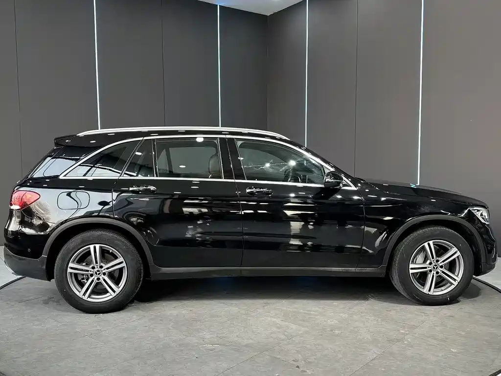 Mercedes-Benz GLC 2021 — фото 5