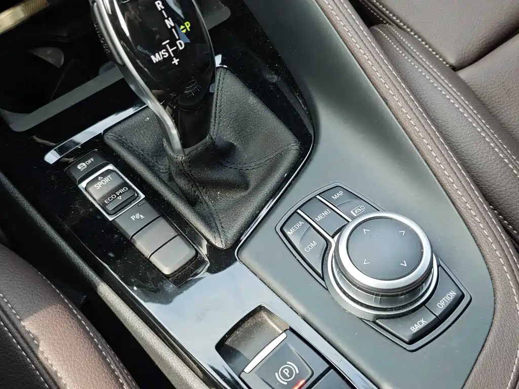 BMW X2 2021 — фото 17