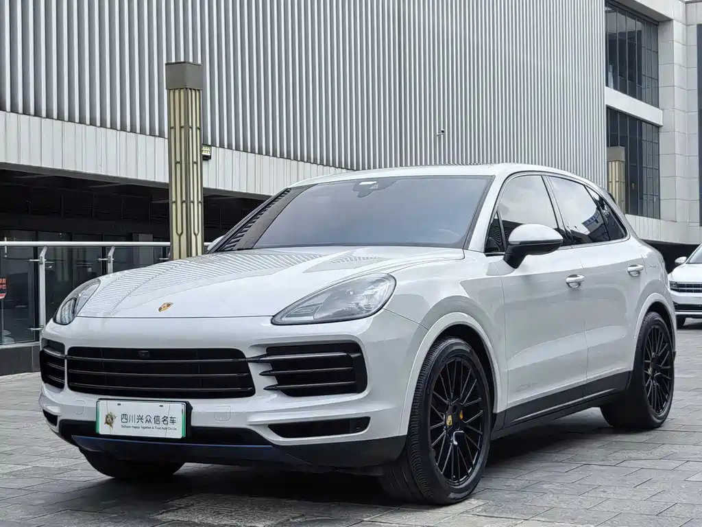 Porsche Cayenne Hybrid 2022 — фото 2