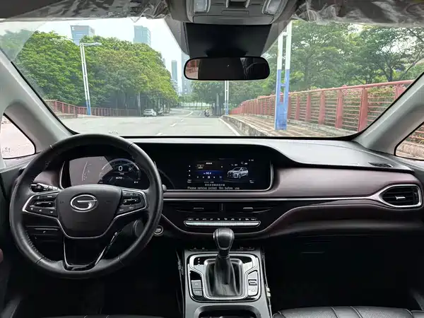 GAC Trumpchi M6 2022