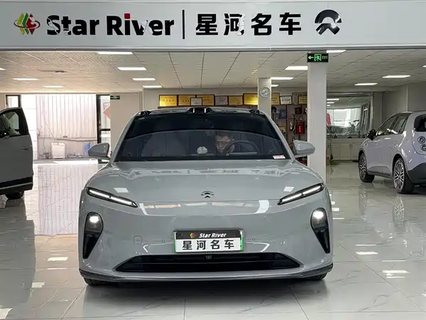 NIO ET5T 2024