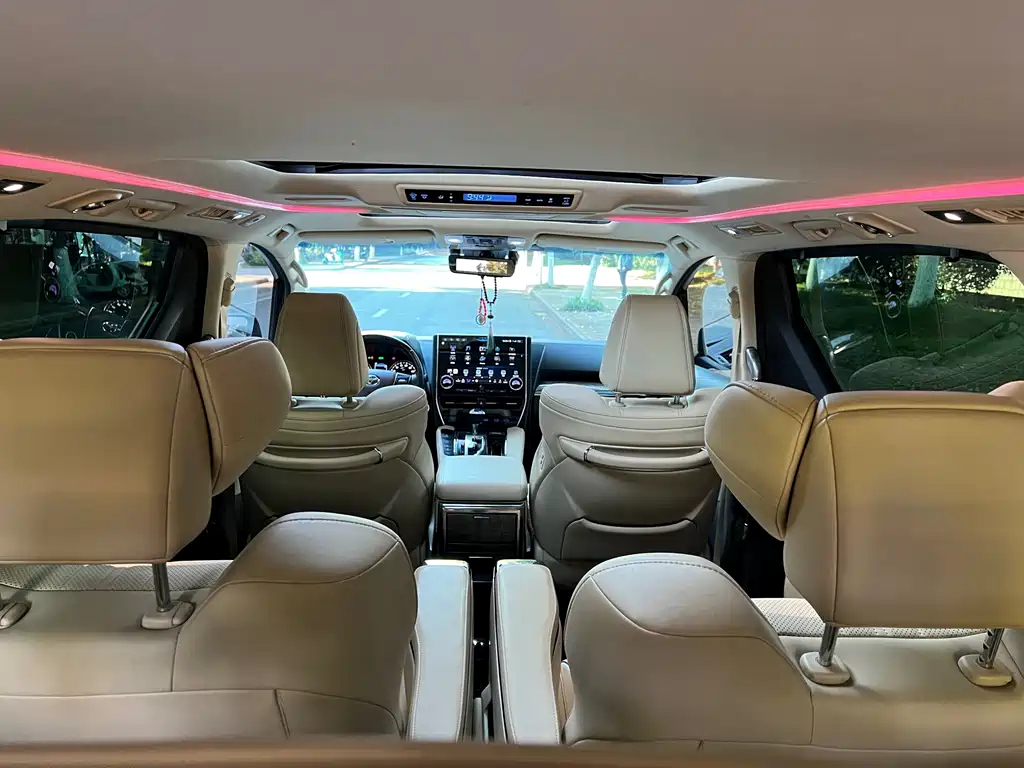 Toyota Vellfire 2019 — фото 15