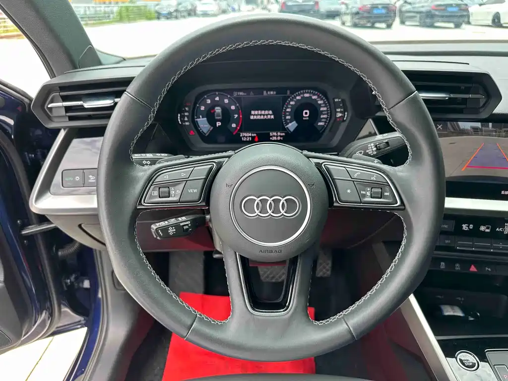 Audi A3 2023 — фото 14