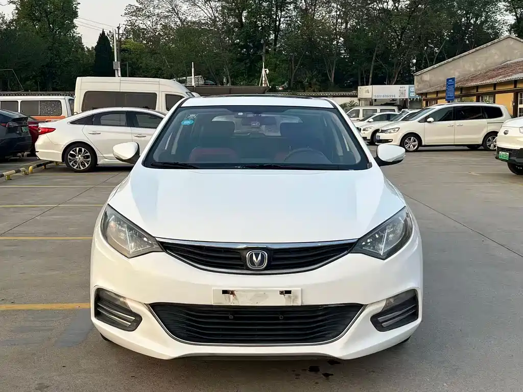 Changan Eado XT 2016 — фото 2