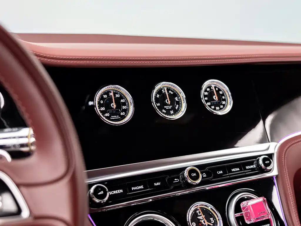 Bentley Continental 2020 — фото 10