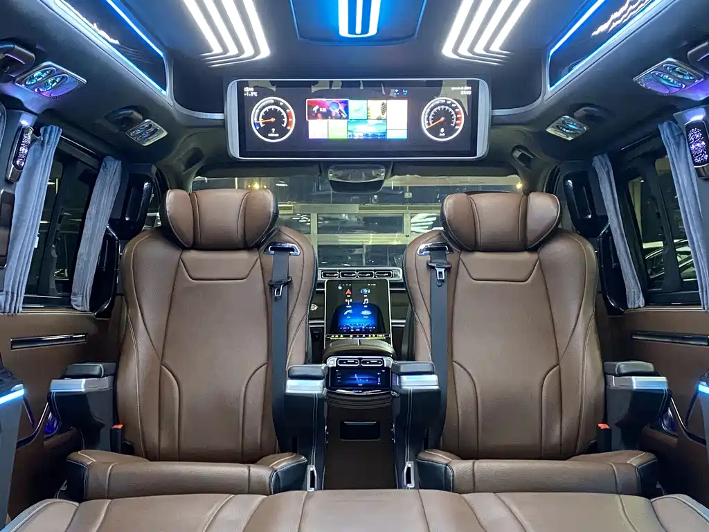 Mercedes-Benz Vito 2024 — фото 14