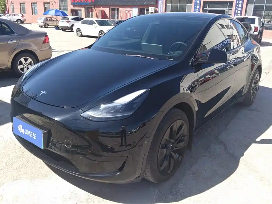 Tesla Model Y 2023 — фото 1