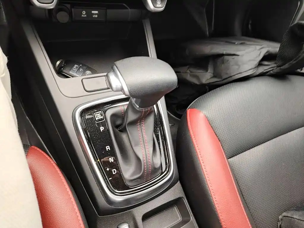 Kia KX Cross 2018 — фото 10