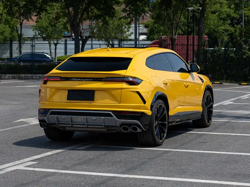 Lamborghini Urus 2019 — фото 4
