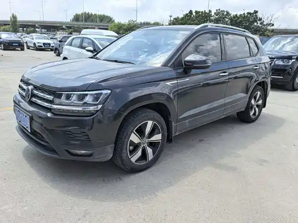 Volkswagen Tharu 2021