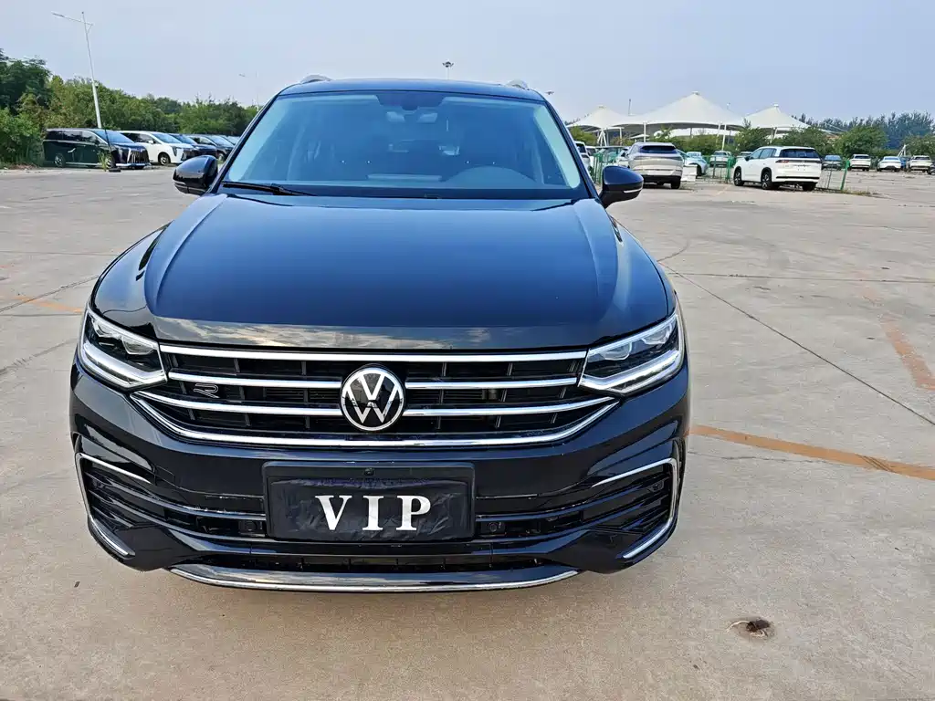 Volkswagen Tiguan L 2023
