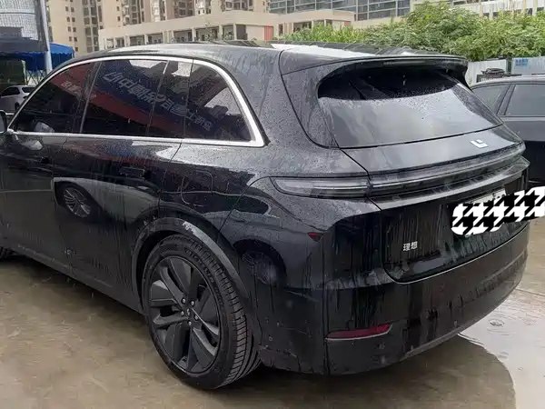 Li Auto L7 2025