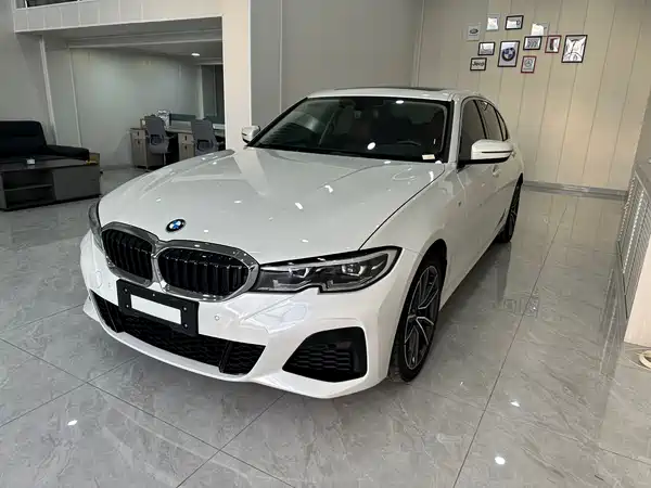 BMW 3 Series 2021