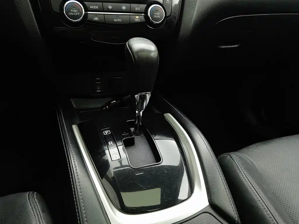 Nissan X-Trail 2016 — фото 13