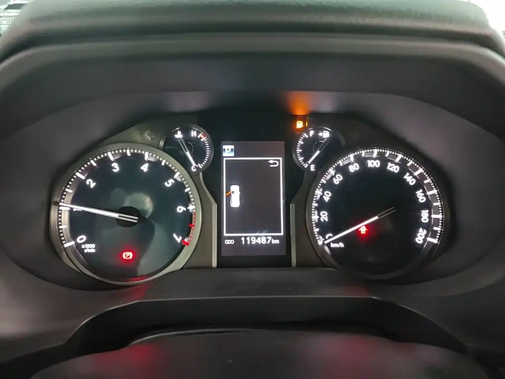 Toyota Prado 2019 — фото 12