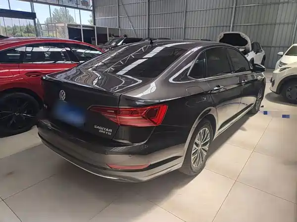 Volkswagen Sagitar 2021