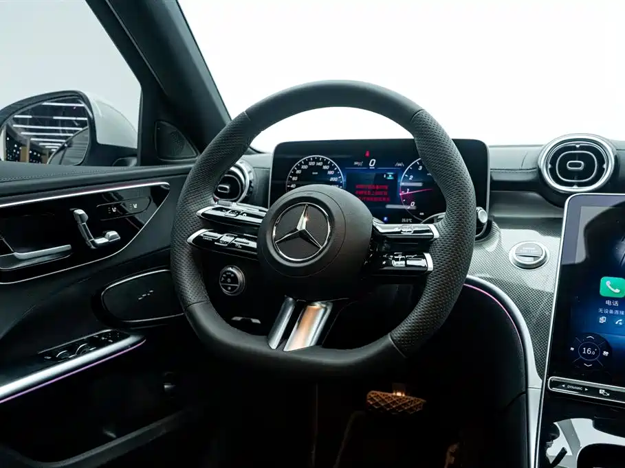 Mercedes-Benz C-Class 2025 — фото 22