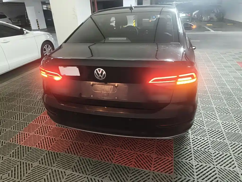Volkswagen Lavida 2018 — фото 6