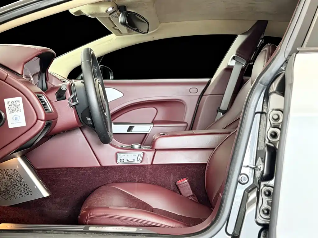 Aston Martin Rapide 2014 — фото 4