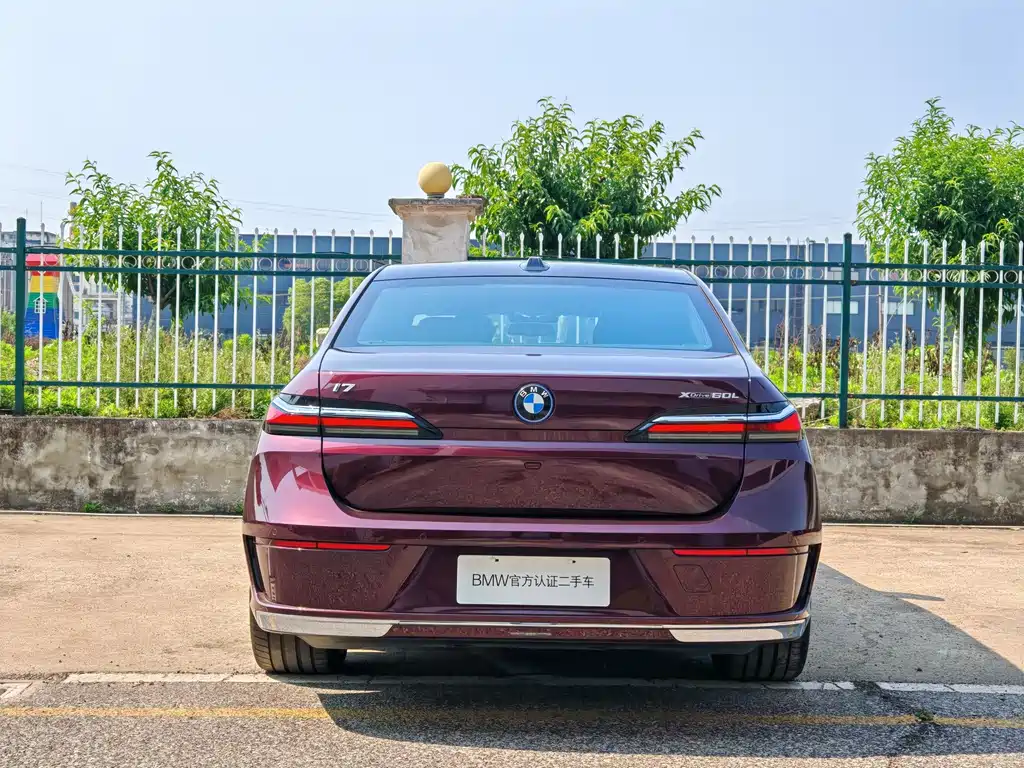 BMW i7 2024 — фото 4