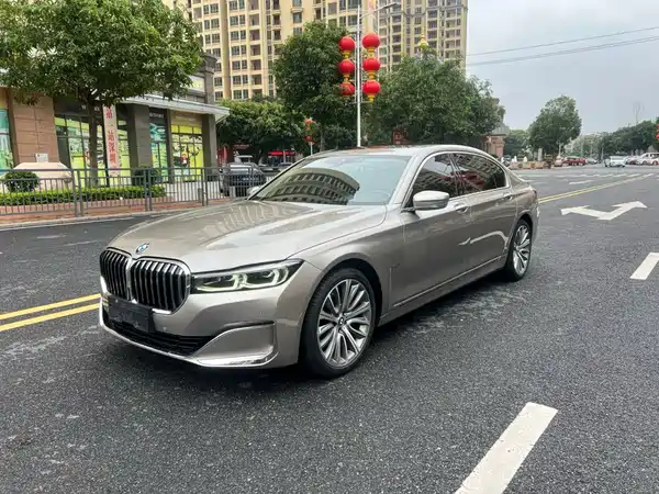 BMW 7 Series 2021