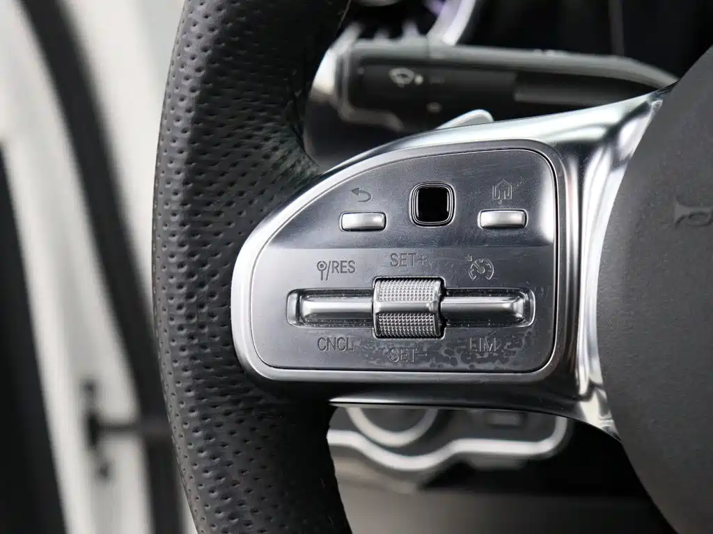 Mercedes-Benz A-Class 2021 — фото 13