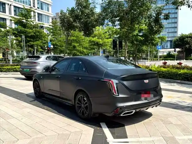 Cadillac CT4 2021 — фото 12