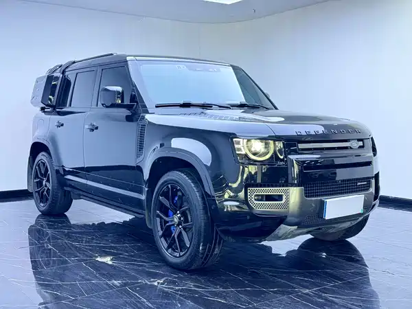 Land Rover Defender 2021