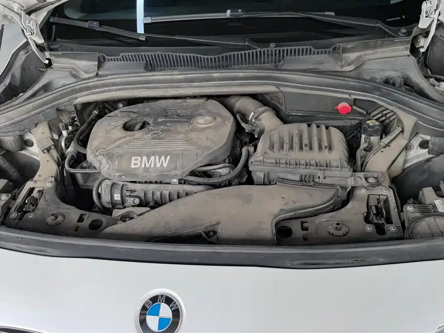 BMW 2 Series Active Tourer 2018 — фото 10