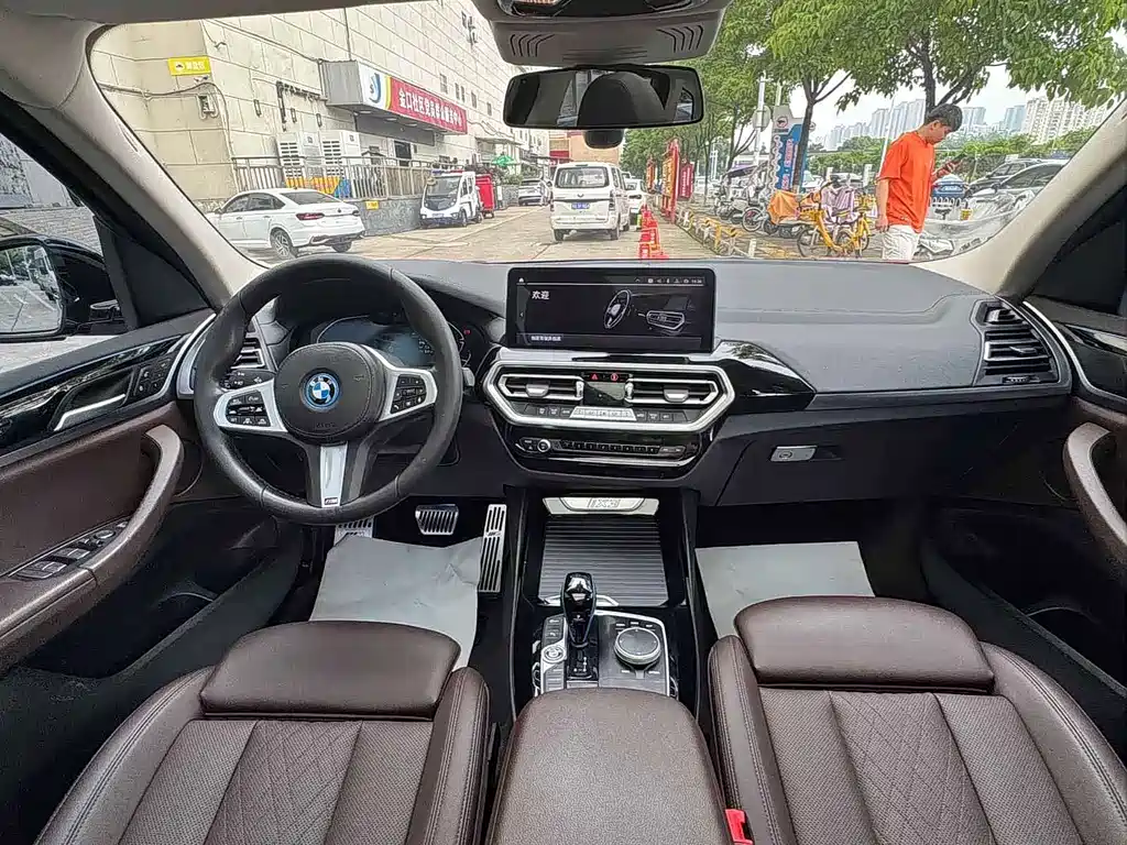 BMW iX3 2021 — фото 10