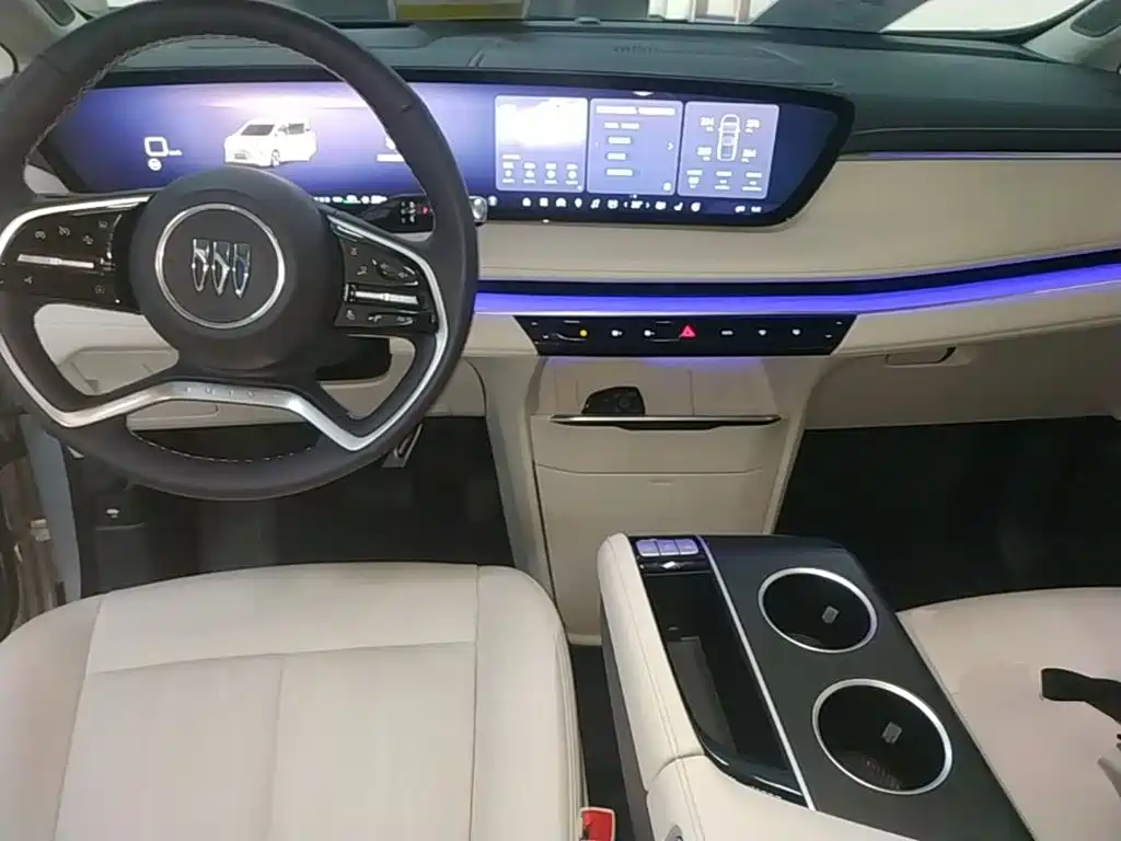 Buick GL8 New Energy 2025 — фото 10