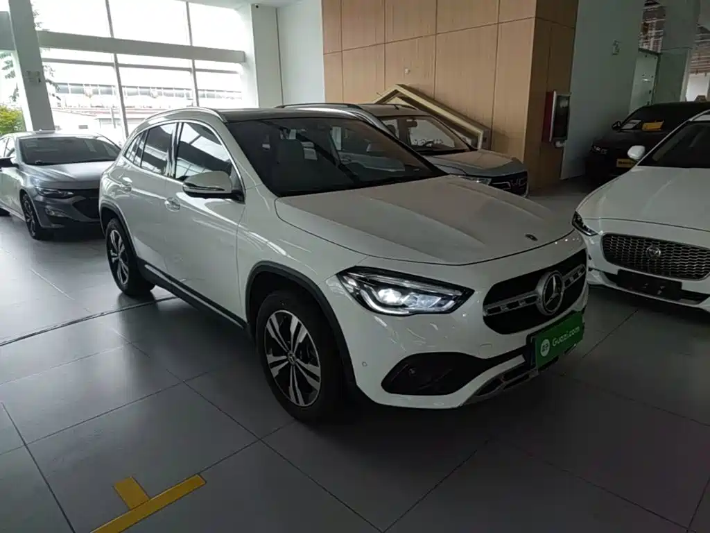 Mercedes-Benz GLA 2024 — фото 4