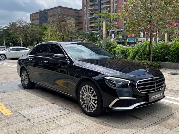 Mercedes-Benz E-Class 2021